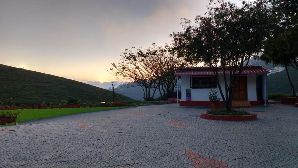 Magic Mist Resort 乌提 外观 照片