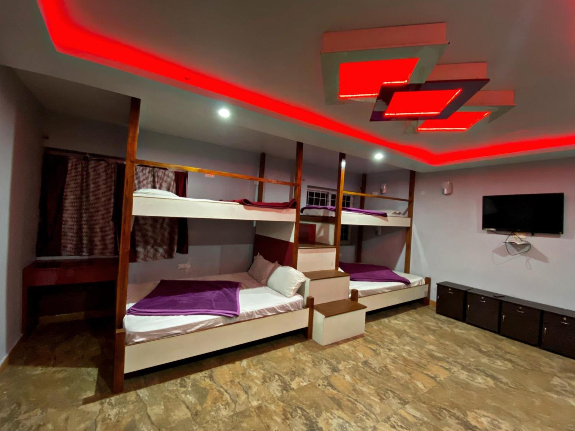 Magic Mist Resort 乌提 外观 照片