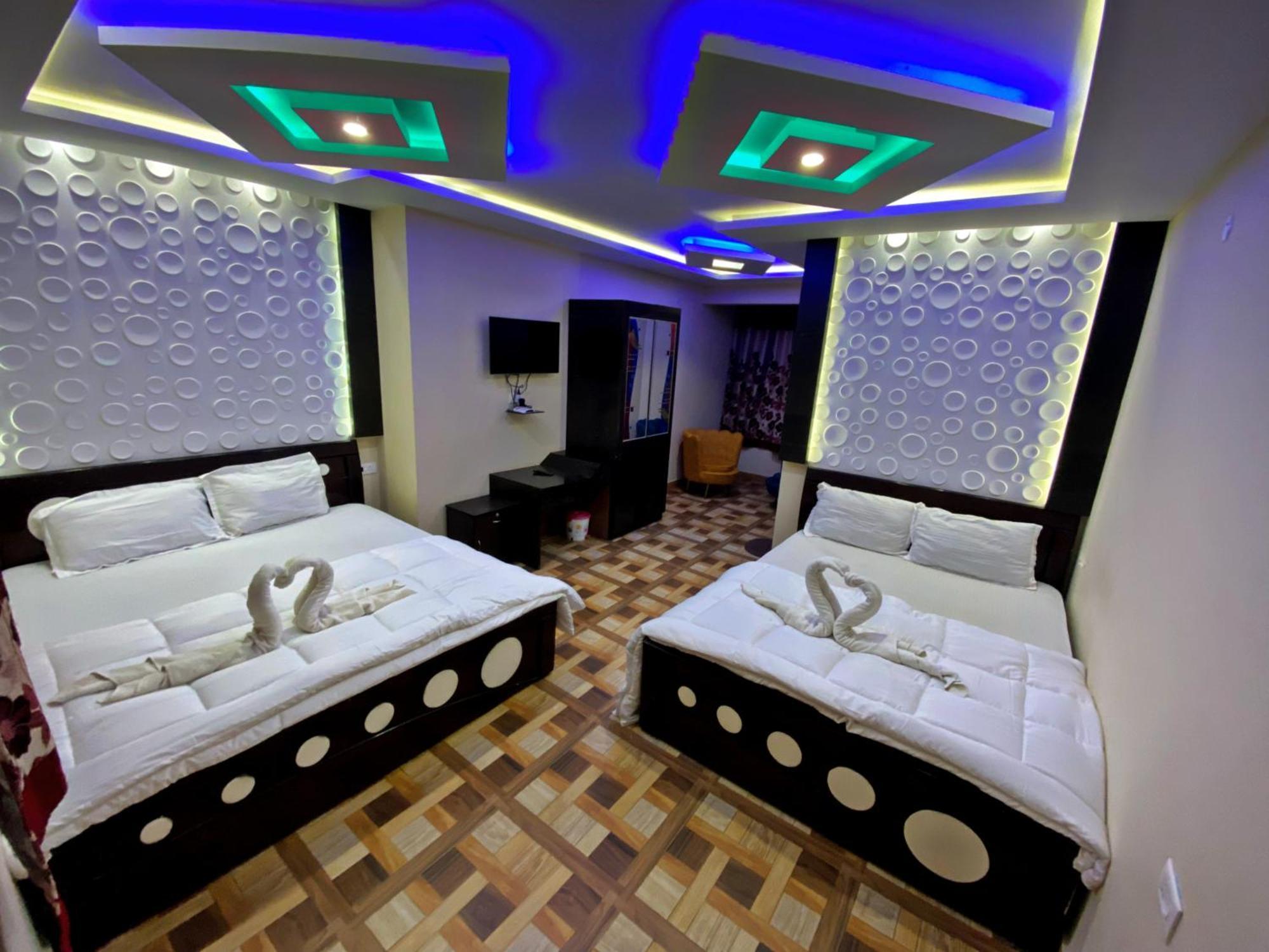 Magic Mist Resort 乌提 外观 照片